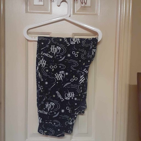 Super Cozy Harry Potter Pajamas 20W 2X - Picture 5 of 8